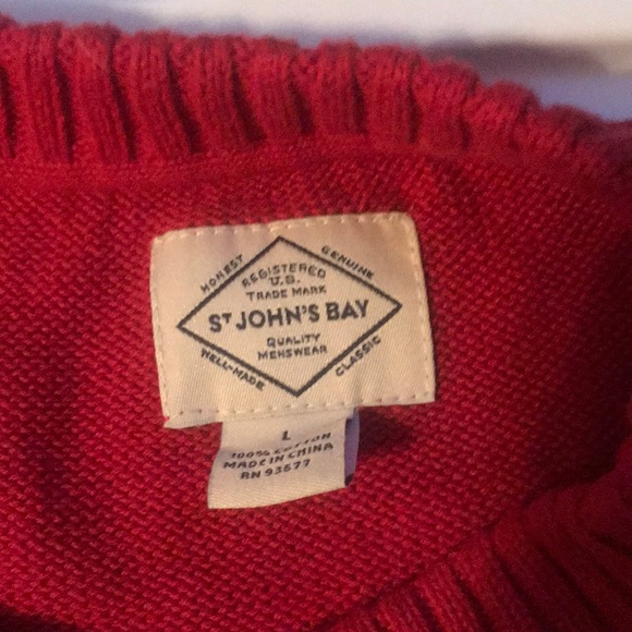 Christmas Sweatet - Picture 2 of 2